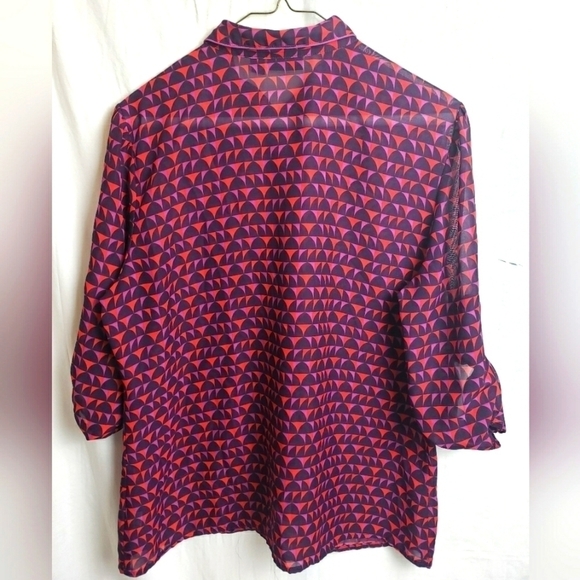 a.n.a. Red And Navy 3/4th Sleeve Gold Button Blouse Sz L - Picture 3 of 9